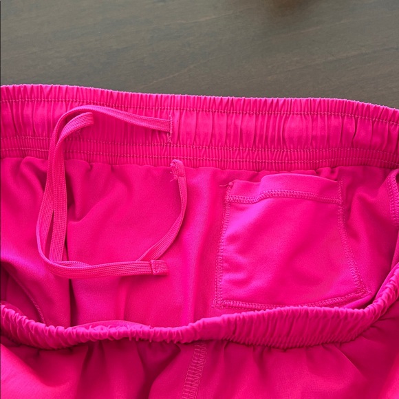 ALO Yoga Women's Bright Pink Athletic Shorts - Picture 4 of 7
